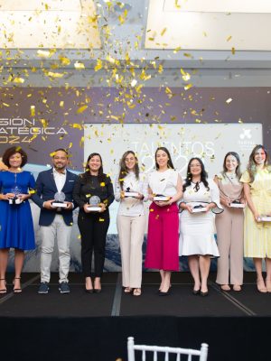 (2023) Recibí el premio "Talento del año 2023" (PARVAL)